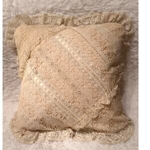 Vintage 1930s–1940s Ivory Lace Boudoir Pillow 21x21 Handmade Cottagecore